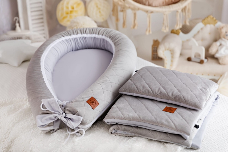 Koc z poduszką szary velvet soft