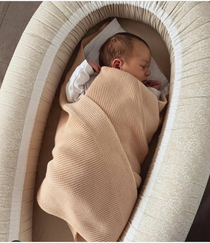 Kokon niemowlęcy kremowe wzory BAWEŁNA PREMIUM