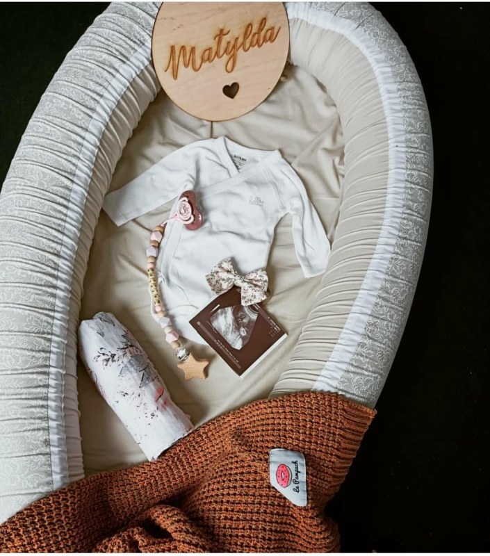 Kokon niemowlęcy kremowe wzory BAWEŁNA PREMIUM